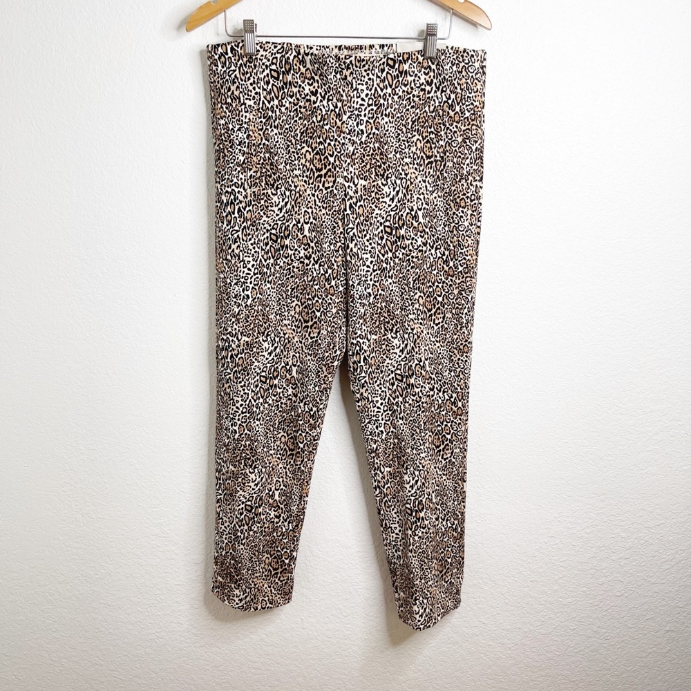 Chicos Juliet Slim Leg So Slimming Leopard Print Ankle Pants Brown Tan Size 1.5